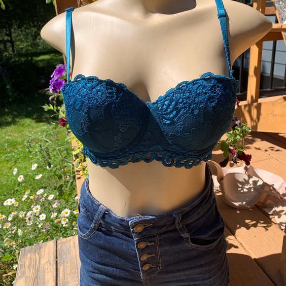 Bra Collection Sizes 36-C - Picture 8 of 9